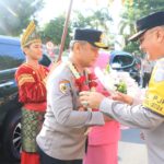 Tiba di Mapolda, Irjen Pol Gatot Tri Suryanta disambut jajar hormat