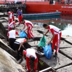 Polres Kepulauan Mentawai Peringati Hari Peduli Sampah Nasional dengan Aksi Bersih-Bersih