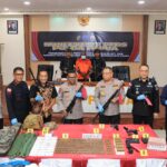 Kapolda Papua Sampaikan Penangkapan Pelaku Penyelundupan Senjata Untuk KKB di Puncak Jaya