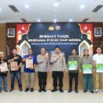 Polda Sumbar Gelar Berbagi Takjil bersama Polri dan Media, Sebagai Wujud Polri Untuk Masyarakat