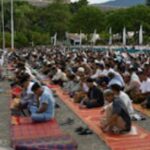 PT. Semen Padang Menggelar Sholat Idul Fitri di Plaza Kantor Pusat, Terpantau Ribuan Jamaah Mengikuti