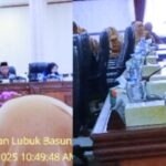 Ketua DPRD Agam H. Ilham, LC, MA Pimpin Rapat Paripurna Penetapan Perubahan Propemperda Tahun 2025
