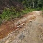 TOMBANG MENJERIT, JALAN TAK KUNJUNG DIBANGUN