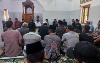 Ninik Mamak Nagari Manggopoh menghimbau kepada Masyarakat jorong Pd.Mardani agar selalu jaga kekompakan.