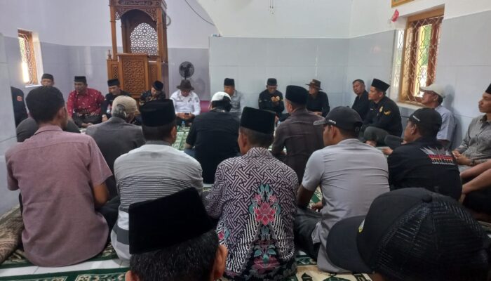 Ninik Mamak Nagari Manggopoh menghimbau kepada Masyarakat jorong Pd.Mardani agar selalu jaga kekompakan.