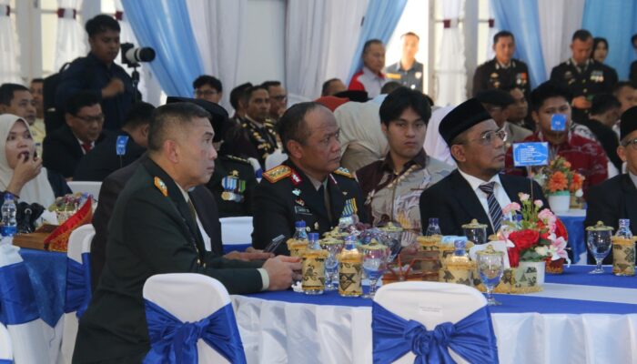 Pangdam XX/Tuanku Imam Bonjol Bersama Forkopimda Hadiri Peringatan Hari Bhayangkara Ke-80 di Istana Gubernur Sumatera Barat