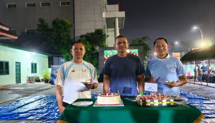 Nobar Kebangsaan Bersama Danrem Brigjen TNI Aji Mimbarno di Makorem 032/Wirabraja Berlangsung Meriah dan Humanis