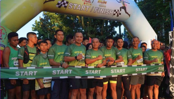 PANGDAM XX/TIB LEPAS DAN IKUTI FUN RUN, RIBUAN PESERTA SEMARAKKAN HUT KE-81 TNI